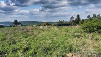 Prodej stvebního pozemku o výměře 950 m2, Lipence, Praha 5 - 5