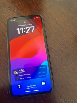 Prodám iPhone 11 - 5