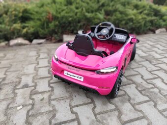 Dětské elektrické autíčko Porsche Spyder 718 - 5