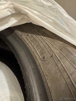 Falken 235/55 R18, rok 2022, zimní pneu - dobrý stav - 5