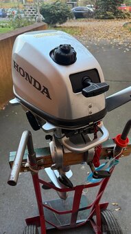 Lodni motor Honda BF 6hp 4takt, kratka noha, dobijeni na 12v - 5