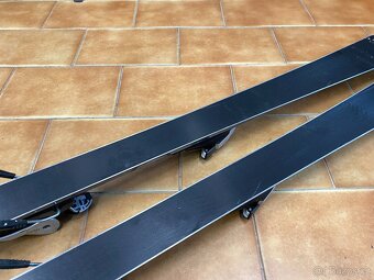 158cm dámské lyže Elan Black Perla po servise - 5