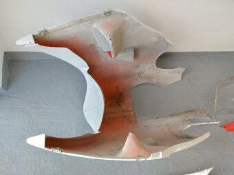 Kapoty Suzuki RGV 250 - 5