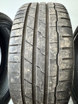 Pneu 215/40 R18 - 5