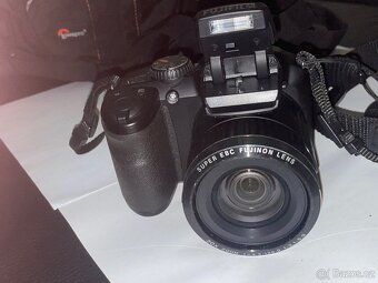 Fujifilm FinePix S4800 +obal ochrany obal - 5