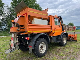 MERCEDES BENZ UNIMOG + SYPAČ A RADLICE , R.V.2000 - 5
