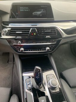 Bmw 520d Touring 2018 Sport Line+Webasto+DPH - 5