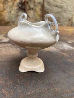 Porcelánová váza - 5