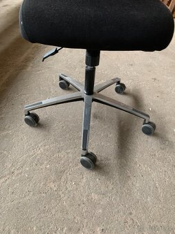 Prodám kancelářskou židli Duba B8 - 5