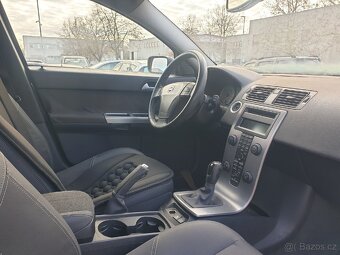 Volvo V50 - Nahradni Dily - 5