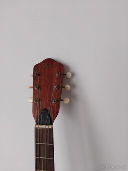 Stará kytara - 5