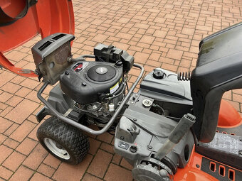 Rider Husqvarna R16C AWD - 5