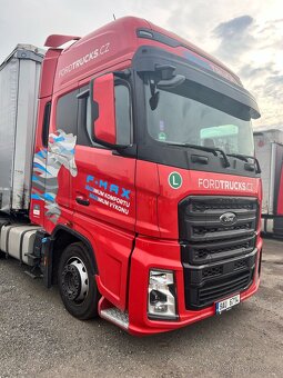 Pronajem tahac Ford F500 low deck - 5