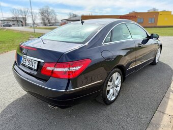 MERCEDES-BENZ E 350 CDI COUPE //2010 7G NAVIGACE KŮŽE XENON - 5