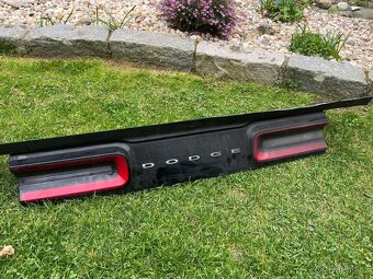 PRODÁM ZADNÍ SVĚTLA DODGE CHALLENGER - 5