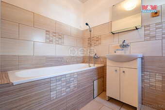 Prodej rodinného domu, 59 m², Ostrov, ul. Čapkova - 5