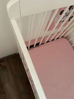 Set Dětská postýlka s beránkama + matrace + prostěradla - 5