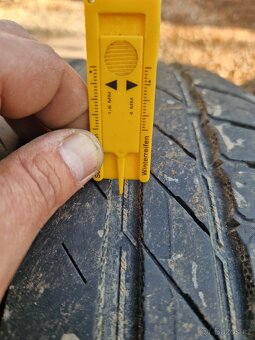 265/60 R18 NOKIAN - 5