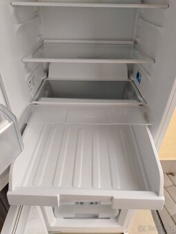 Vestavěná lednice Beko CBI 7771 F s mrazničkou - 5