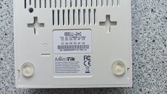 Router MikroTik - 5