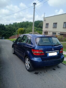 Mercedes-Benz B - 5