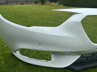 Nárazník na Opel insignie sports tourer 2.0 bi turbo - 5