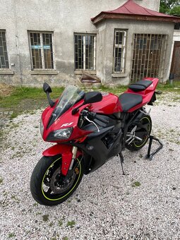 Yamaha R1 RN09 2002 - 5