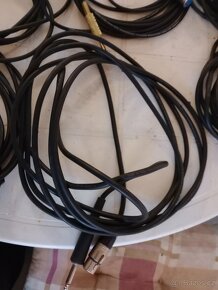 kabely a konektory - 5