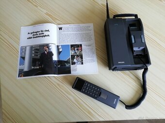 Kufříkový telefon Philips Porty + prospekt BMW E32 - 5