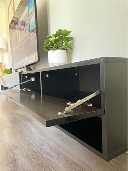 Skříňka pod TV - 5