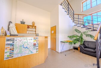 Prodej ubytovacího zařízení s restaurací 540 m2, ev.č. 00300 - 5