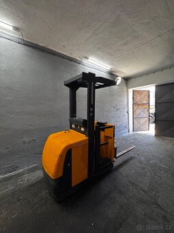 Vychystávací vozík Jungheinrich za 35.000Kč - 5