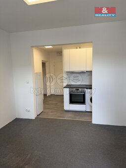 Pronájem bytu 1+kk, 28 m², Zlín, ul. Bratří Jaroňků - 5