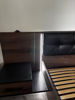 Manželská postel s osvětlením - 5