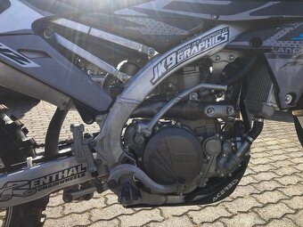 Yamaha YZ450F - 5