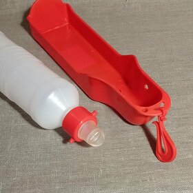 Cestovní láhev s miskou pro psa 0,5 litru červená - 5