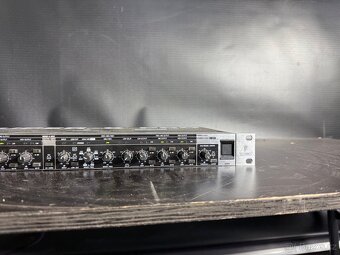 Behringer SUPER-X PRO CX3400 V2 Crossover - 5