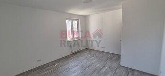 Nabízíme Vám moderní́ bydlení v srdci přírody – pronájem no - 5
