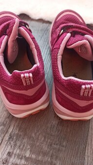 Boty zn.Superfit vel.30
- 5