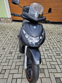 Prodam Piagio Beverly 250 ie - 5