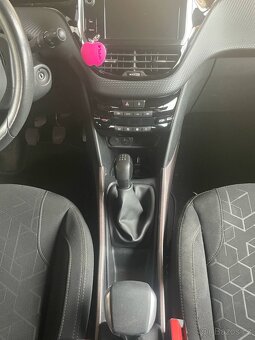 Peugeot 2008 - 5