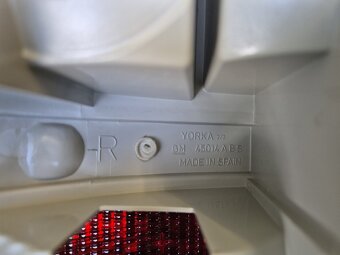 pravé zadní světlo Opel Astra F 90442021 , 1222006 - 5