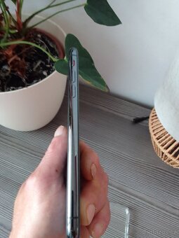 PRODÁM ČI VYMĚNÍM Apple iPhone XS 64GB Space Gray -TOP STAV - 5