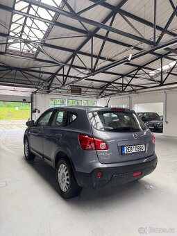 Nissan Qashqai 2.0i Automat - 5