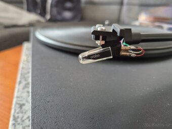 Gramofon NC500 - 5