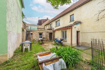 Prodej domu 258 m² s pozemkem 337 m², Smečno - 5