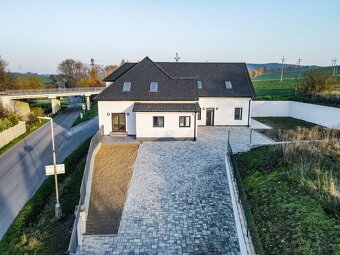 RD 4kk 130 m2, 2 koupelny, terasa, zahrada, parking Beroun - 5