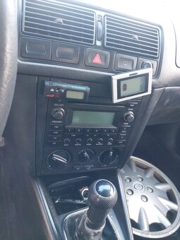 Vw golf iv 1.6 16v 77kw 159tis nájezd bcb - 5