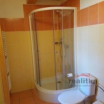 Pronájem hezkého, zařízeného bytu 2+kk, 50m2 Opava, ul. tříd - 5