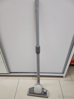Prodám bezsačkový vysavač Elektrolux - 5